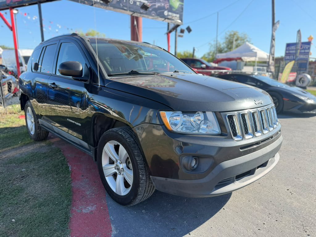 Used 2011 Jeep Compass 2WD image 3