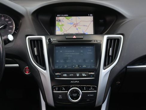 Used 2018 Acura TLX w/ Technology Package FWD image 8