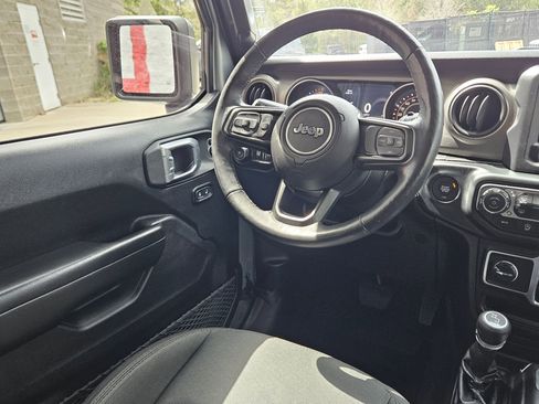Used 2020 Jeep Wrangler Unlimited Sport S AWD/4WD image 9