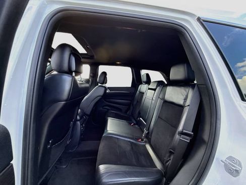 Used 2015 Jeep Grand Cherokee Altitude AWD/4WD image 16
