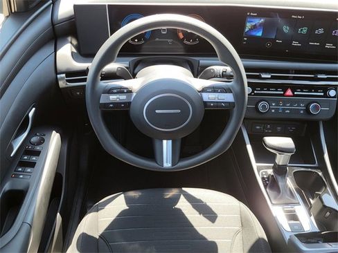 New 2026 Hyundai Santa Cruz SE image 12