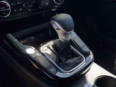 Used 2023 Kia Soul S image 29