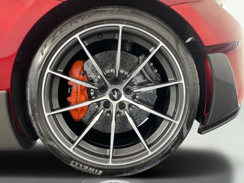 Used 2019 McLaren 600LT image 10
