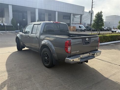 Used 2019 Nissan Frontier SV w/ Value Truck Package image 7