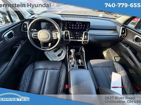 Used 2022 Kia Sorento SX image 12