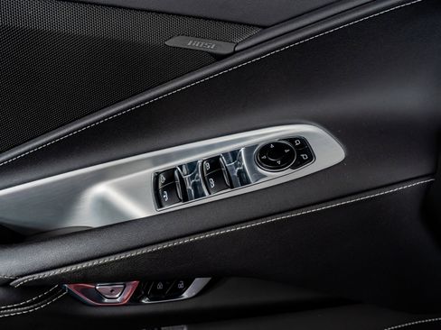 Used 2021 Chevrolet Corvette Stingray Convertible w/ Battery Protection Package image 48