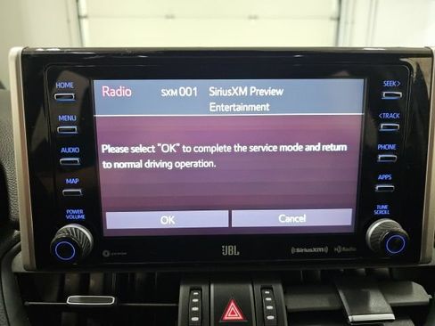 Used 2020 Toyota RAV4 Limited AWD/4WD image 25