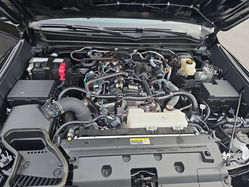 Used 2024 Toyota Tacoma TRD Sport image 32