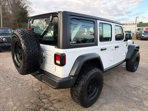 Used 2018 Jeep Wrangler Unlimited Sport image 7