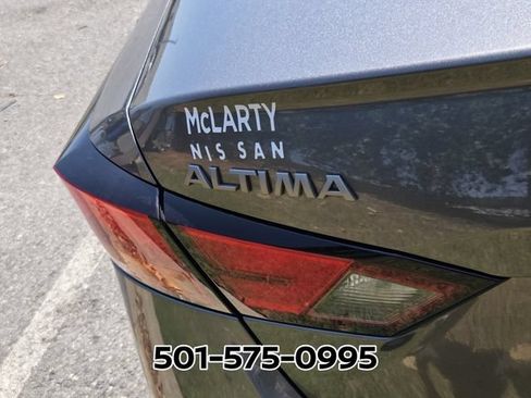 Used 2025 Nissan Altima 2.5 S FWD image 11