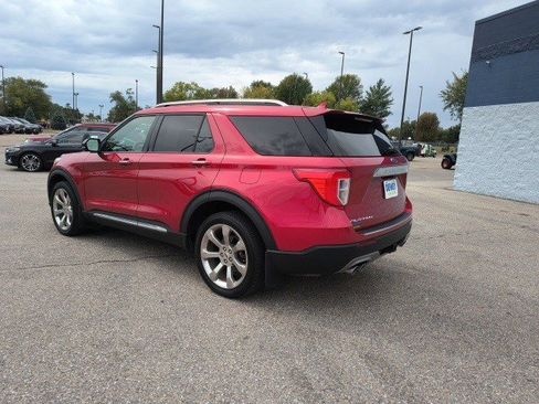 Used 2020 Ford Explorer Platinum w/ Premium Technology Package image 3