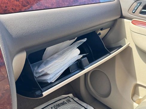 Used 2011 Chevrolet Tahoe LTZ image 26