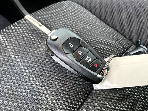 Used 2020 Chevrolet Sonic LT image 14
