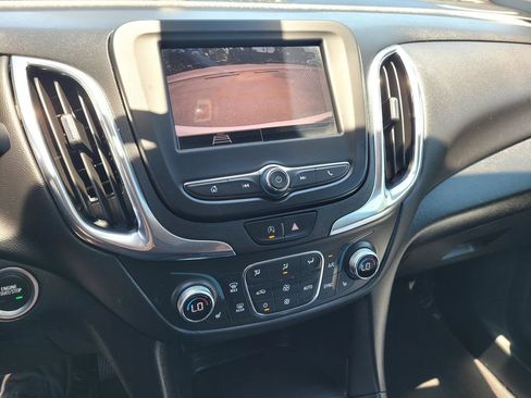 Used 2022 Chevrolet Equinox LT AWD/4WD image 11