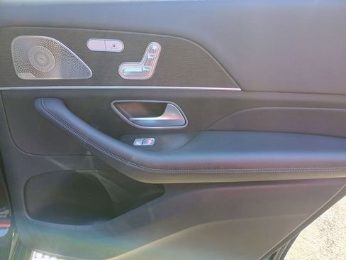 Used 2022 Mercedes-Benz GLS 450 4MATIC image 24