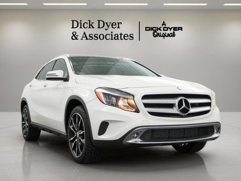 Used 2017 Mercedes-Benz GLA 250 image 3