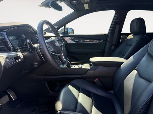 Used 2023 Cadillac XT5 Sportv image 9