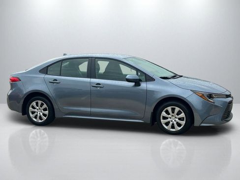 Used 2026 Toyota Corolla LE image 4