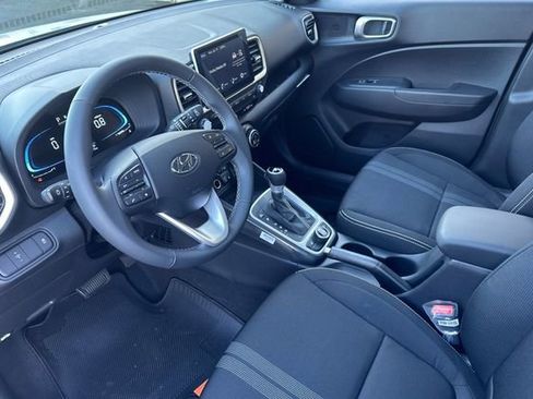 New 2026 Hyundai Venue SEL FWD image 10