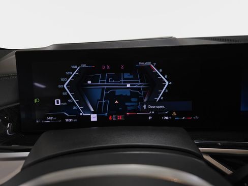 Used 2024 BMW X5 M60i image 22