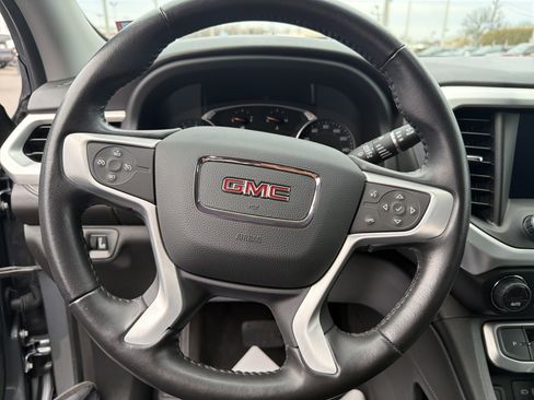 Used 2020 GMC Acadia SLE w/ Driver Convenience Package image 10
