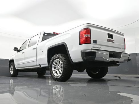 Used 2018 GMC Sierra 1500 SLE w/ Suspension Package, Off-Road AWD/4WD image 29