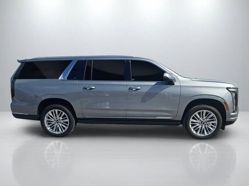 Used 2025 Cadillac Escalade ESV Premium Luxury w/ Touring Package RWD image 4