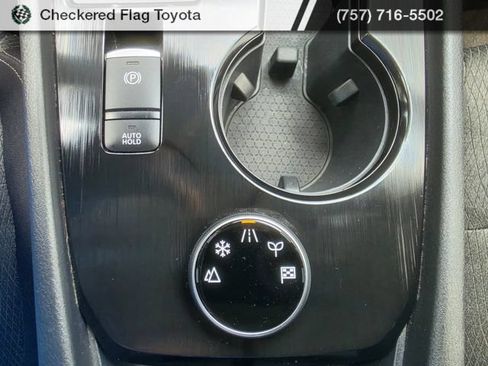 Used 2026 Nissan Rogue SV AWD/4WD image 23
