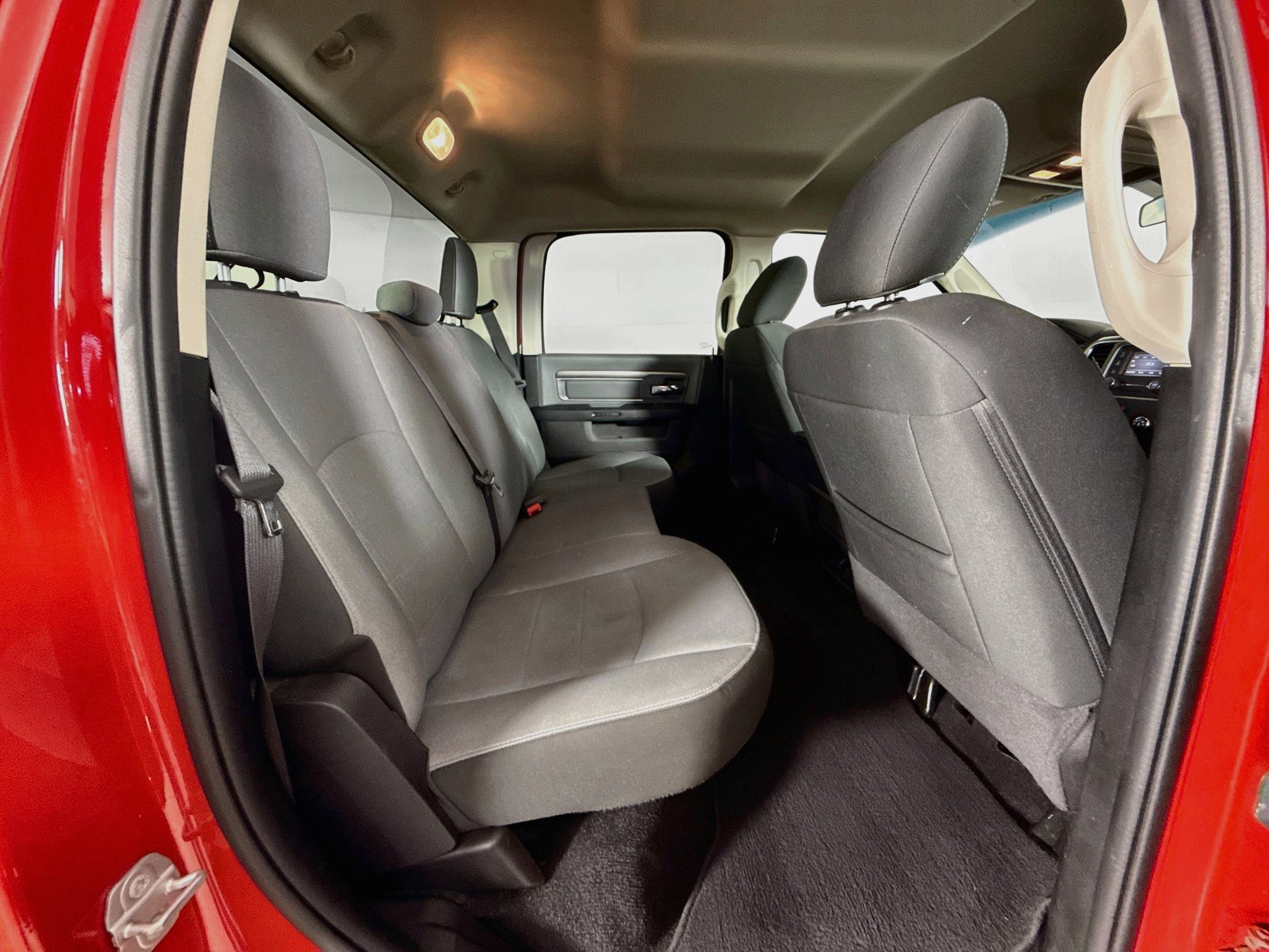 Used 2022 RAM 1500 Classic SLT RWD image 32
