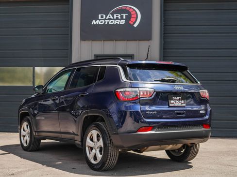 Used 2018 Jeep Compass Latitude AWD/4WD image 5
