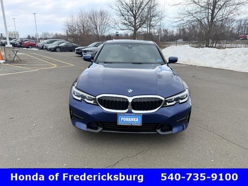 Used 2022 BMW 330i Sedan w/ Driving Assistance Package image 9