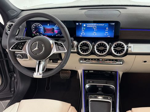 Used 2026 Mercedes-Benz GLB 250 4MATIC image 26