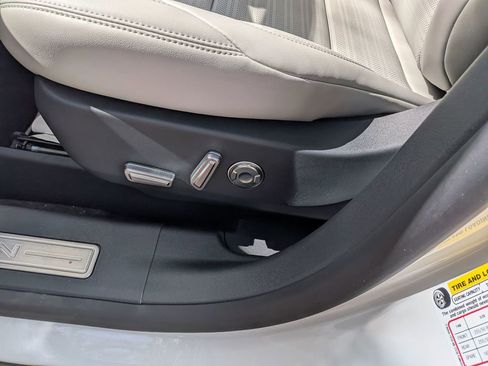 New 2026 Lincoln Nautilus Reserve image 14