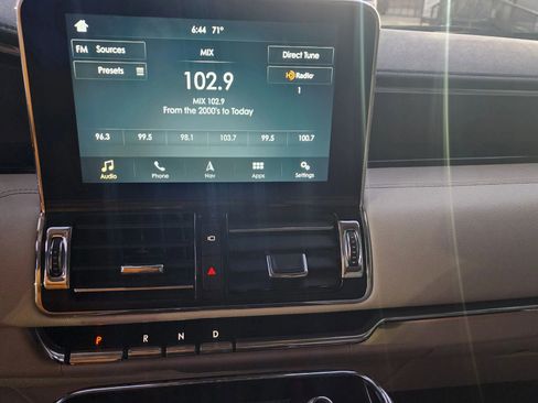 Used 2019 Lincoln Navigator Reserve image 29