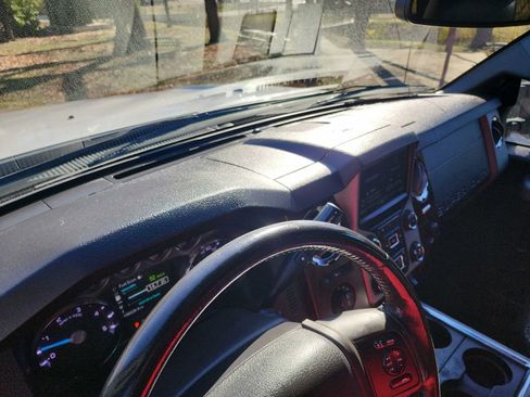 Used 2013 Ford F250 Lariat w/ Lariat Ultimate Pkg image 27