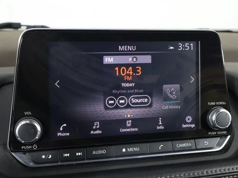Used 2021 Nissan Rogue SL AWD/4WD image 35