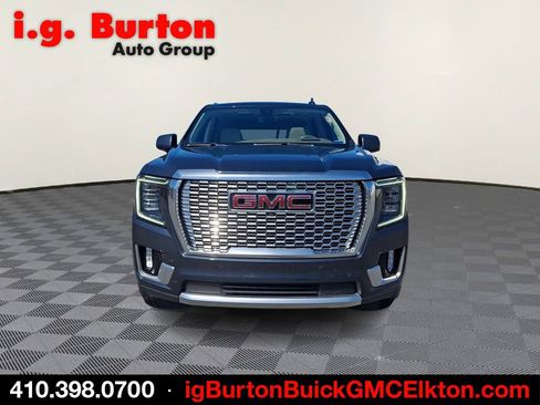 Used 2021 GMC Yukon Denali w/ Denali Premium Package AWD/4WD image 2
