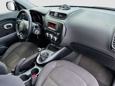 Used 2016 Kia Soul FWD image 31