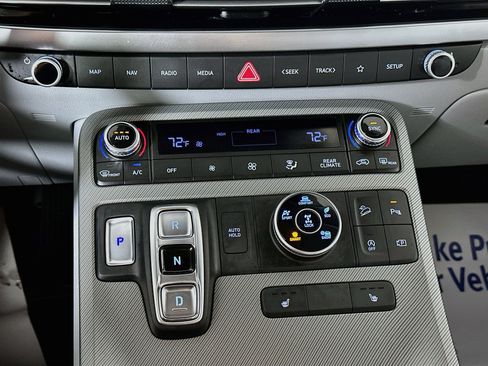 Used 2023 Hyundai Palisade SEL AWD/4WD image 16