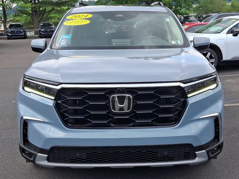 Certified 2024 Honda Pilot Elite image 2