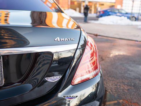 Used 2017 Mercedes-Benz S 550 4MATIC Sedan image 54