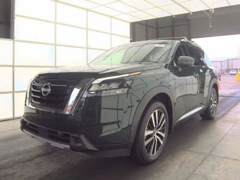 Certified 2025 Nissan Pathfinder Platinum w/ Cargo Package FWD image 1