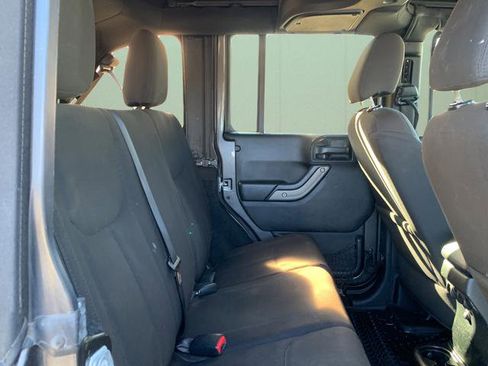 Used 2018 Jeep Wrangler Unlimited Sport S image 54