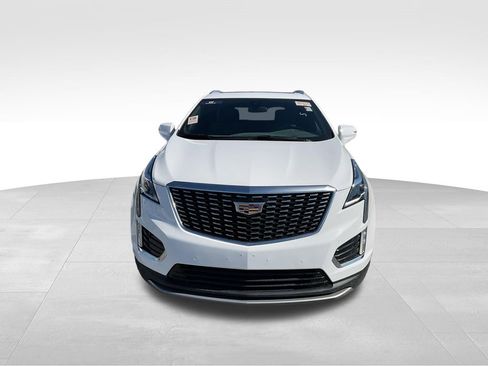 Used 2024 Cadillac XT5 Premium Luxury image 3