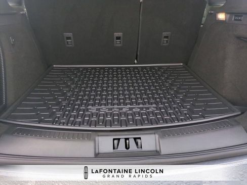 Certified 2024 Lincoln Corsair AWD w/ Equipment Group 101A image 28