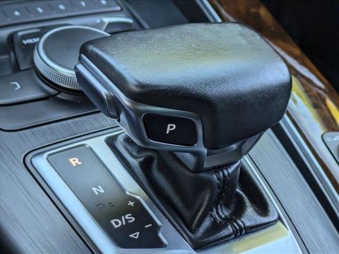 Used 2019 Audi A4 2.0T Premium w/ Convenience Package image 14