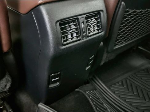 Used 2018 Toyota 4Runner Limited AWD/4WD image 27