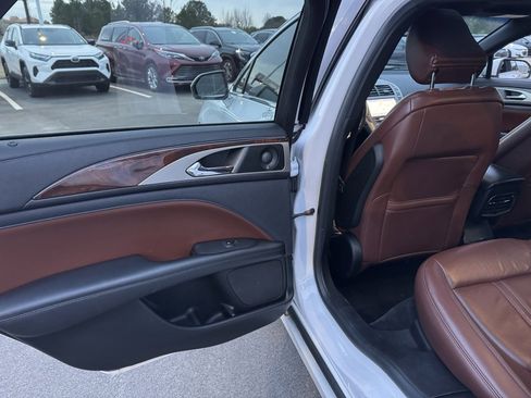 Used 2020 Lincoln MKZ Reserve image 32