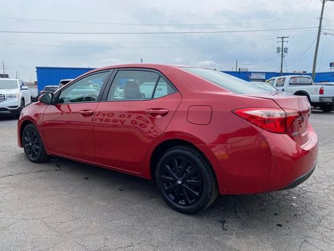 Used 2018 Toyota Corolla LE FWD image 6