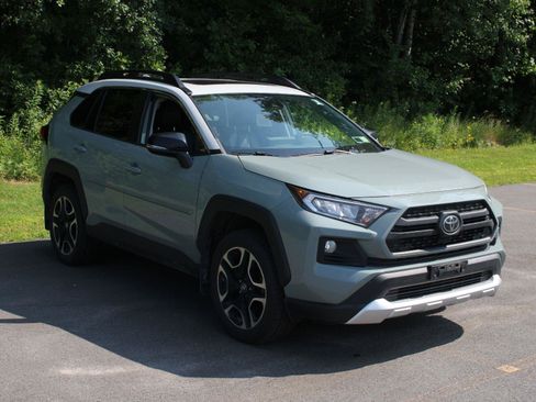 Used 2019 Toyota RAV4 Adventure w/ Cold Weather Package AWD/4WD image 3